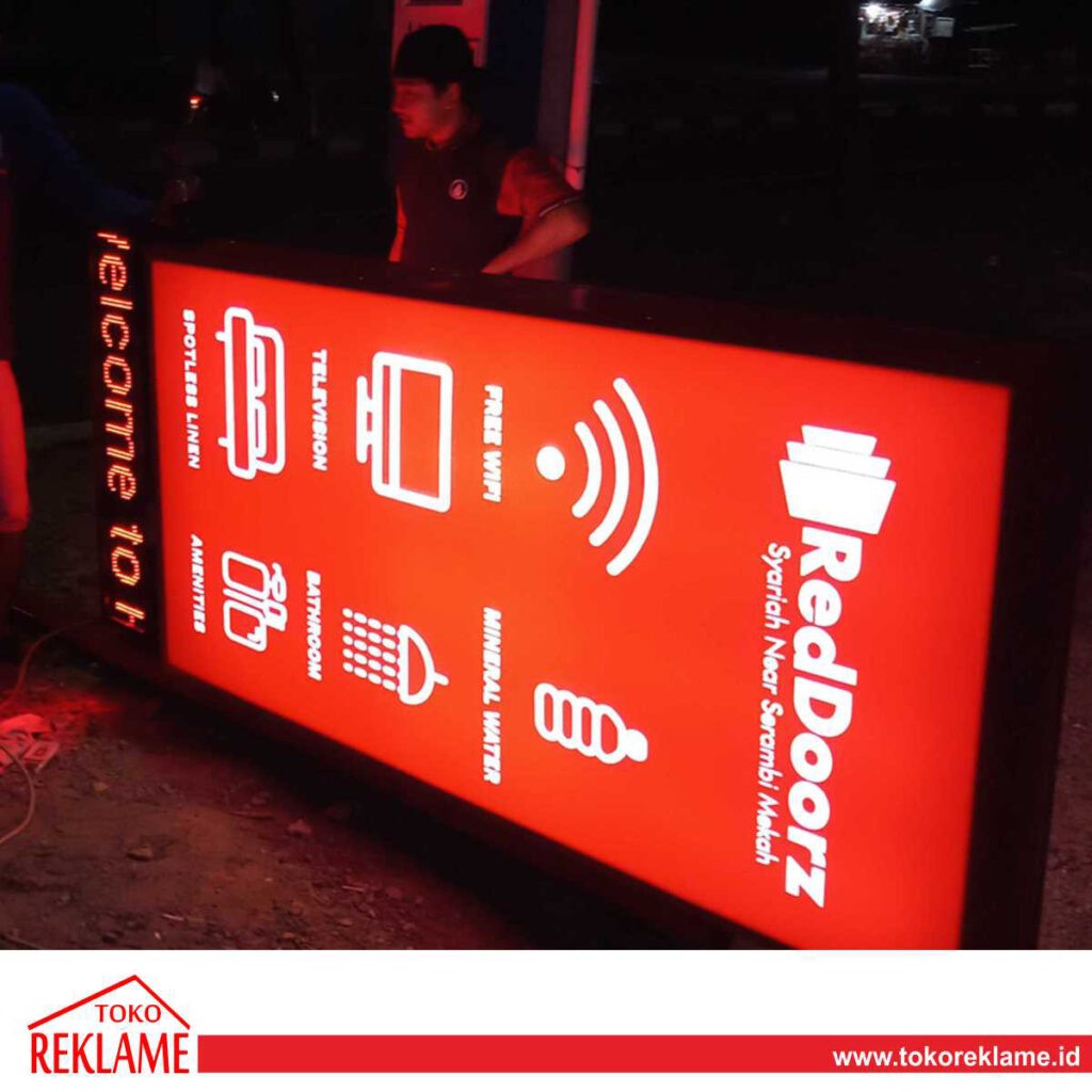 Neon Box Banjarnegara