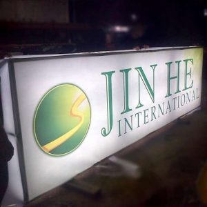 Bikin Neon Box Madiun