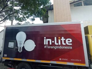 Branding Mobil Kuningan