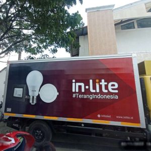 Branding Mobil Kuningan