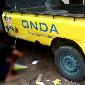 Branding Mobil Subang