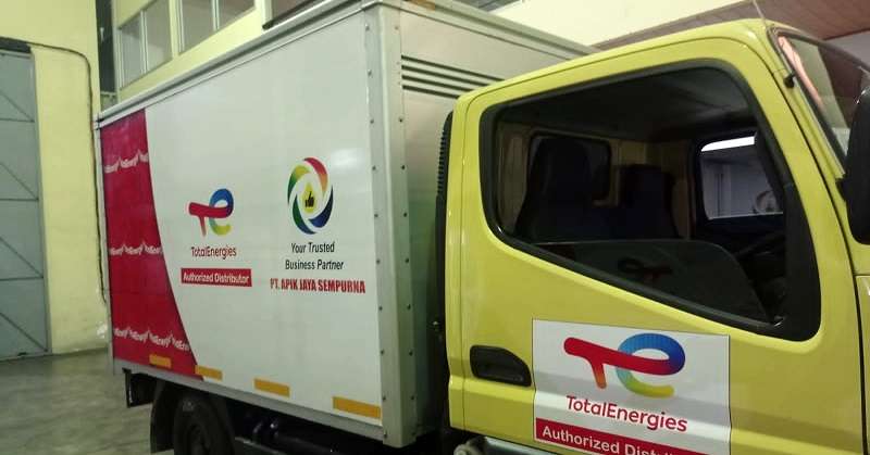 Jasa Branding Isuzu Box Semarang