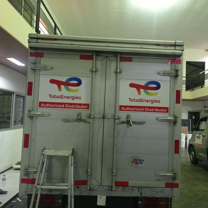 Wrapping Mobil Box Semarang