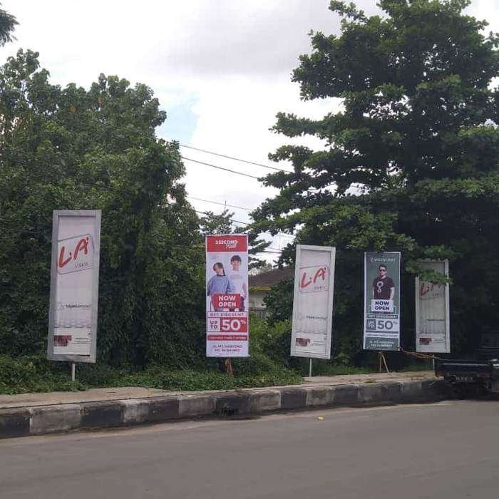 Toko Reklame di Sukorejo Blitar